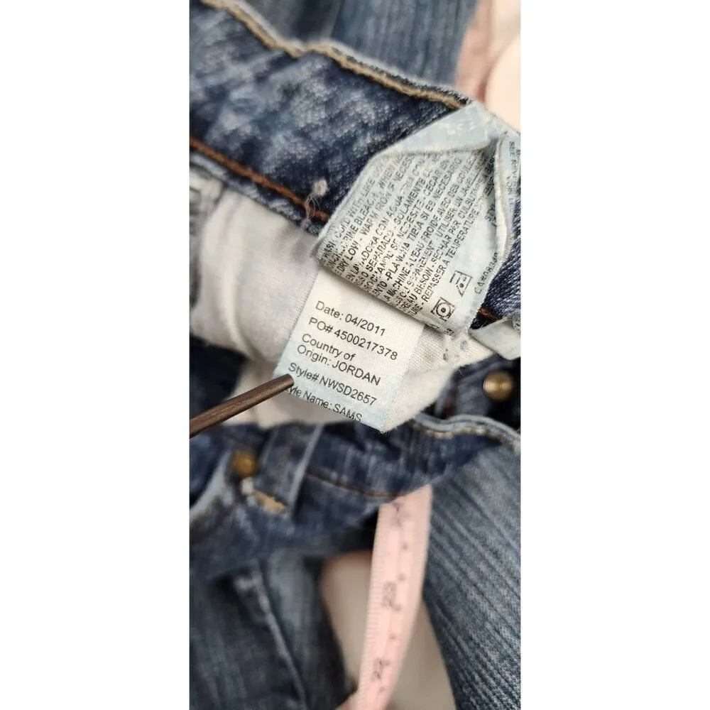 Nine West Size 12 Straight Leg Distressed Jeans - Picture 4 of 10